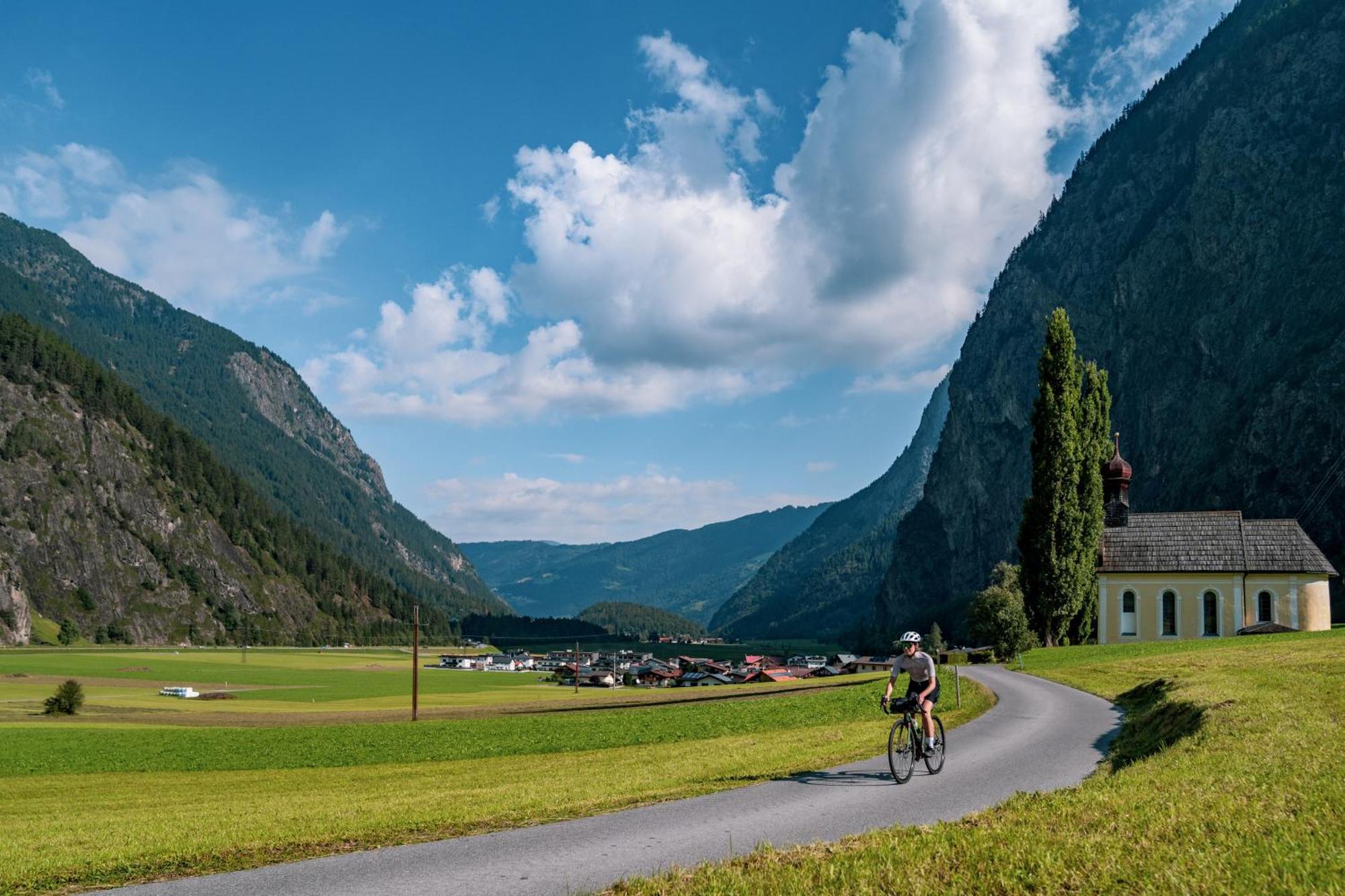 Myalps Tirol Inklusive Sky- Wellness Apartment Oetz Luaran gambar